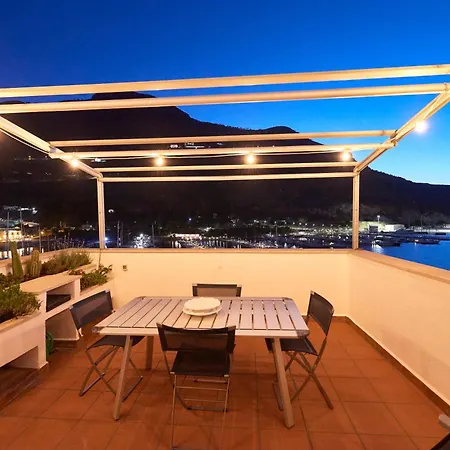 La Casa Al Castello كاستيلاّماري ديل غو